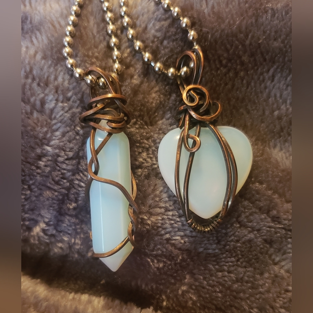 Opalite Heart & Point Pendant set